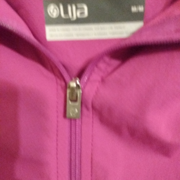 Jacket - Picture 2 of 4